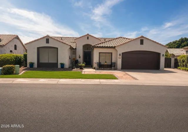 Photo 1 of Single family home for sale at 1813 W Goldfinch Way, Chandler, AZ 85286 | MLS# 7073646 | Listing updated on 2026-09-17