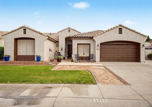 Photo 2 of Single family home for sale at 1813 W Goldfinch Way, Chandler, AZ 85286 | MLS# 7073646 | Listing updated on 2026-09-17