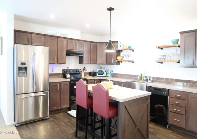 Photo 4 of Manufactured home for sale at 41225 N 253rd Avenue, Morristown, AZ 85342 | MLS# 7075944 | Listing updated on 2026-09-10