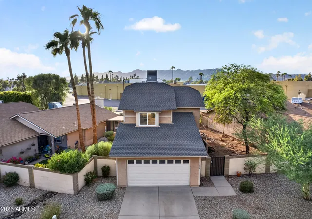 Photo 4 of Single family home for sale at 12854 S 50th Way, Phoenix, AZ 85044 | MLS# 7075434 | Listing updated on 2026-10-07
