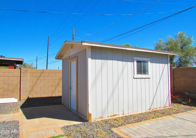 Photo 16 of Single family home for sale at 2911 W Montebello Ave, Phoenix, AZ 85017 | MLS# 7073660 | Listing updated on 2026-09-11