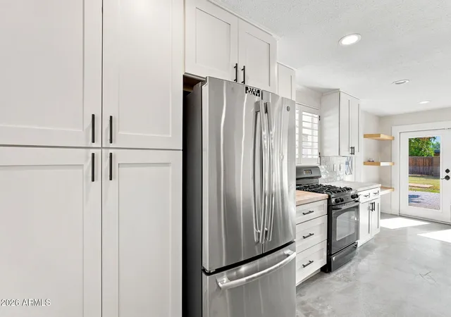 Photo 4 of Single family home for sale at 7613 N 17th Avenue, Phoenix, AZ 85021 | MLS# 7076051 | Listing updated on 2026-09-18
