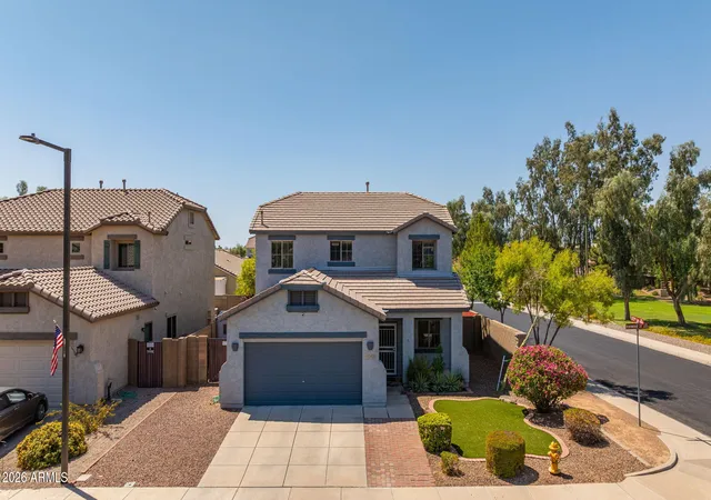 Photo 4 of Single family home for sale at 17323 W Ironwood St, Surprise, AZ 85388 | MLS# 7075379 | Listing updated on 2026-09-21