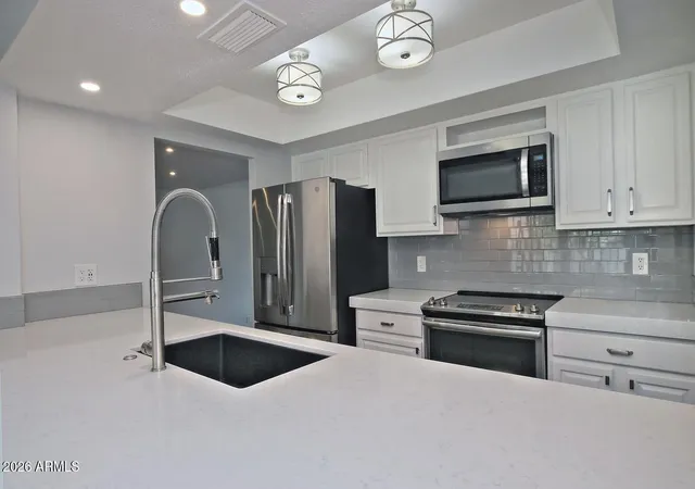 Photo 4 of Single family home for sale at 6713 S Palm Dr, Tempe, AZ 85283 | MLS# 7078601 | Listing updated on 2026-09-11