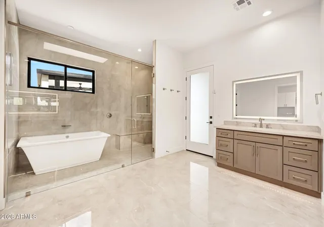 Photo 3 of Single family home for sale at 30323 N 66th Street, Cave Creek, AZ 85331 | MLS# 7075595 | Listing updated on 2026-10-25
