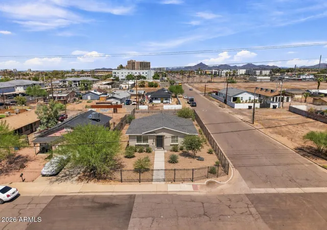 Photo 2 of Sale Pending at 1846 E Adams St #24, Phoenix, AZ 85034 | MLS# 7076687 | Listing updated on 2026-09-21