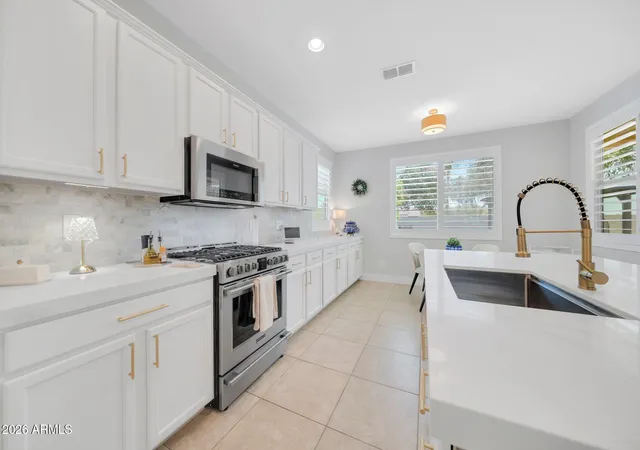 Photo 4 of Single family home for sale at 13023 N 93rd Drive, Peoria, AZ 85381 | MLS# 7076328 | Listing updated on 2026-09-17