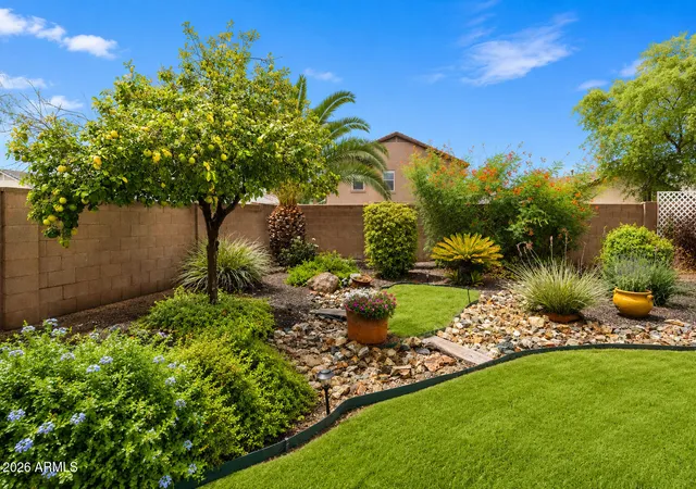Photo 2 of Sale Pending at 897 E Mountain View Rd, San Tan Valley, AZ 85143 | MLS# 7076058 | Listing updated on 2026-10-09