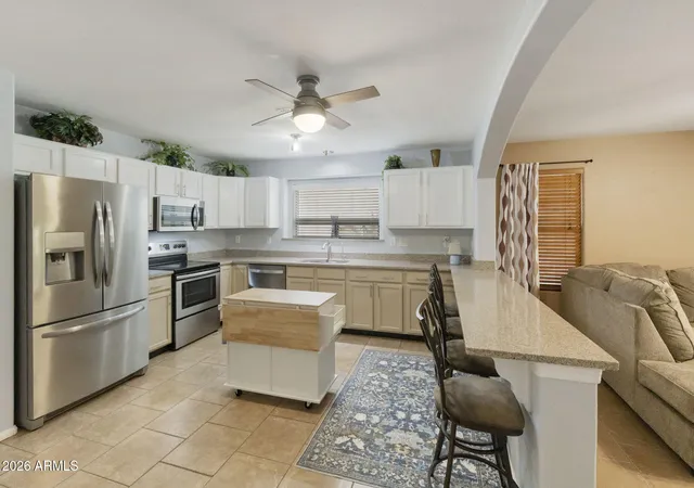 Photo 3 of Sale Pending at 897 E Mountain View Rd, San Tan Valley, AZ 85143 | MLS# 7076058 | Listing updated on 2026-10-09