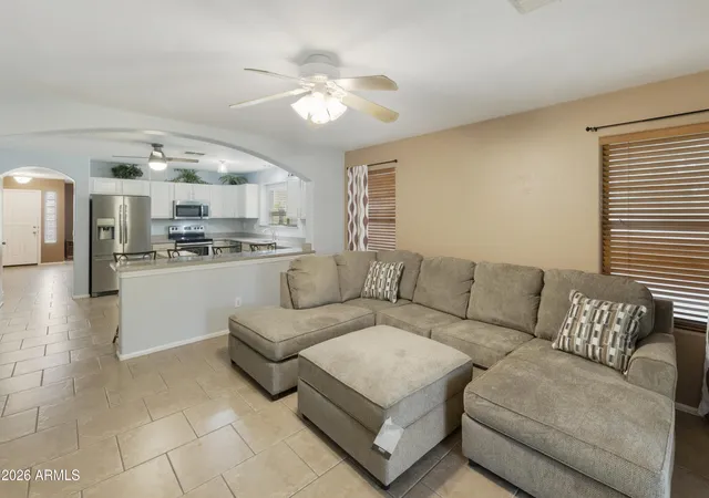 Photo 4 of Sale Pending at 897 E Mountain View Rd, San Tan Valley, AZ 85143 | MLS# 7076058 | Listing updated on 2026-10-09