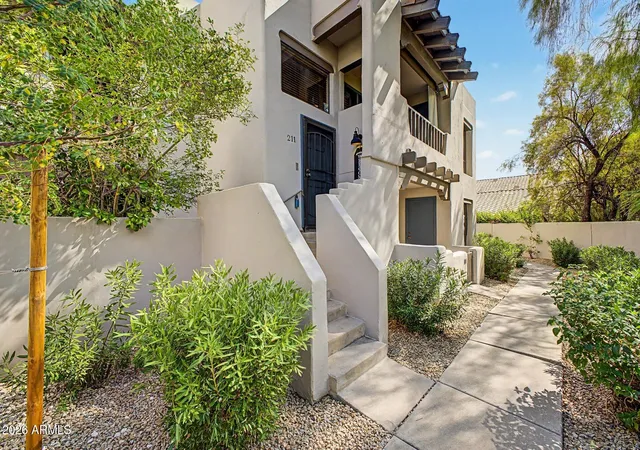 Photo 1 of Condo for sale at 7300 N Dreamy Draw Dr #211, Phoenix, AZ 85020 | MLS# 7074140 | Listing updated on 2026-09-03
