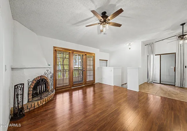 Photo 3 of House for sale at 7300 N Dreamy Draw Dr #211, Phoenix, AZ 85020 | MLS# 7074140 | Listing updated on 2026-10-23