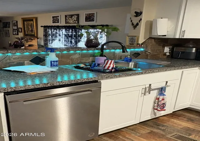 Photo 3 of Manufactured home for sale at 11425 E University Dr #LOT 60, Apache Junction, AZ 85120 | MLS# 7073855 | Listing updated on 2026-09-06