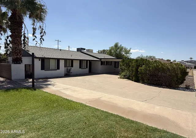 Single family home for sale at 815 E Cavalier Dr, Phoenix, AZ 85014 | MLS# 7074047