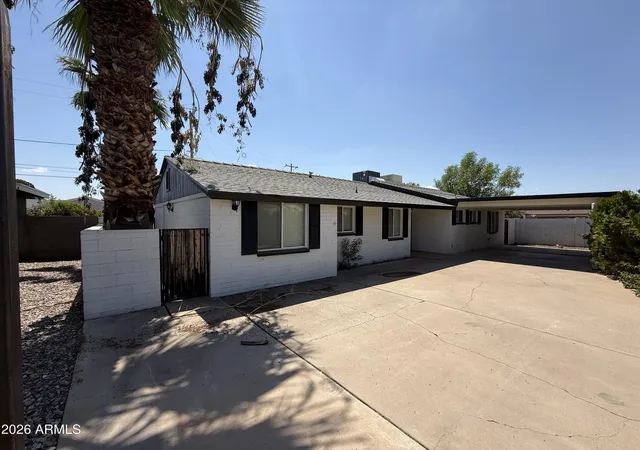 Photo 2 of Single family home for sale at 815 E Cavalier Dr, Phoenix, AZ 85014 | MLS# 7074047 | Listing updated on 2026-09-19