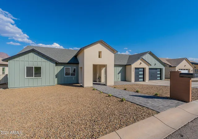 Photo 3 of Single family home for sale at 3909 S Veronica Ln, Gold Canyon, AZ 85118 | MLS# 7074110 | Listing updated on 2026-09-02
