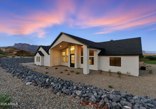 Photo 3 of Single family home for sale at 4009 S Veronica Ln, Gold Canyon, AZ 85118 | MLS# 7074108 | Listing updated on 2026-09-02