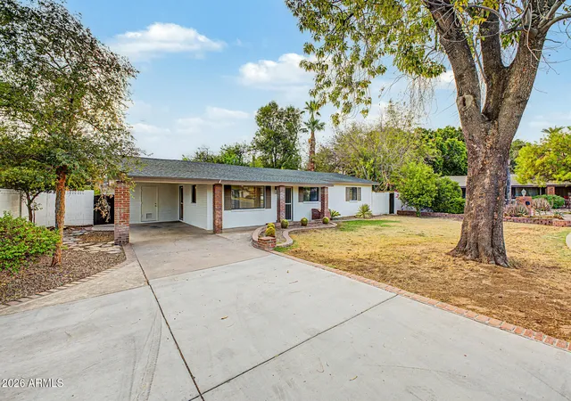 Photo 3 of Single family home for sale at 8744 N 6th Drive, Phoenix, AZ 85021 | MLS# 7076393 | Listing updated on 2026-09-13