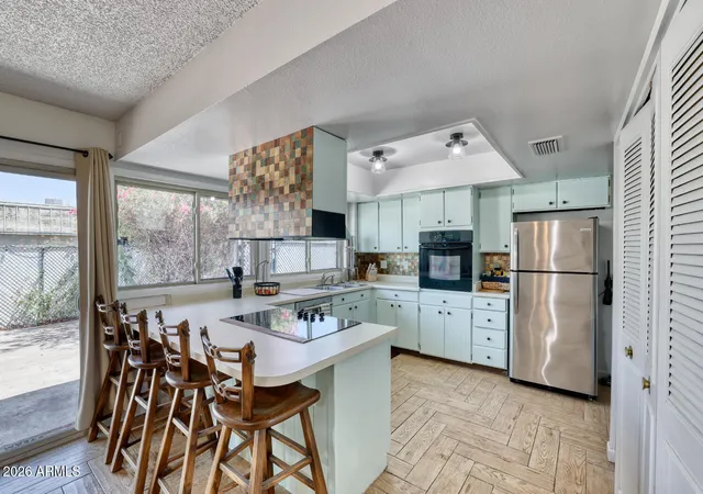 Photo 4 of Townhouse for sale at 4762 N 20th Avenue, Phoenix, AZ 85015 | MLS# 7074278 | Listing updated on 2026-09-17