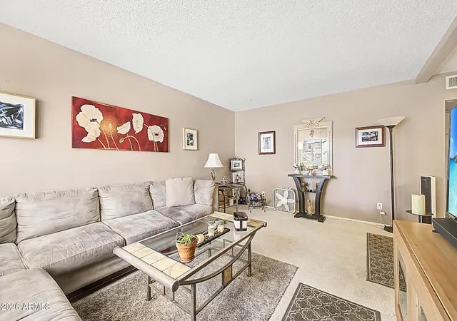Photo 2 of Condo for sale at 749 E Montebello Ave #125, Phoenix, AZ 85014 | MLS# 7073893 | Listing updated on 2026-09-01