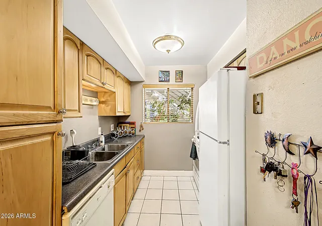Photo 4 of House for sale at 749 E Montebello Ave #125, Phoenix, AZ 85014 | MLS# 7073893 | Listing updated on 2026-09-01
