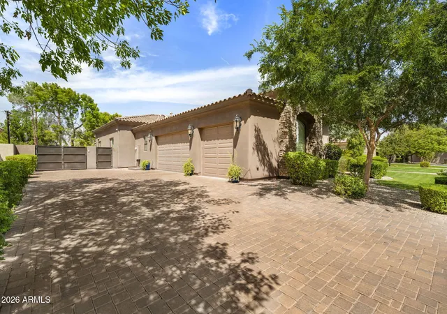 Photo 4 of Single family home for sale at 6032 W Victoria Pl, Chandler, AZ 85226 | MLS# 7074105 | Listing updated on 2026-09-02