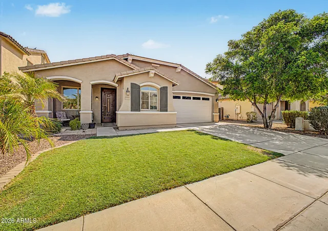 Photo 2 of Single family home for sale at 2725 E Narrowleaf Dr, Gilbert, AZ 85298 | MLS# 7074869 | Listing updated on 2026-09-18
