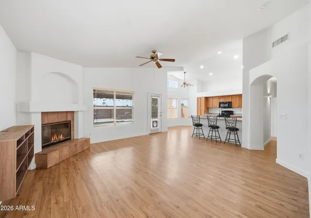 Photo 4 of Single family home for sale at 10145 W Potter Dr, Peoria, AZ 85382 | MLS# 7073998 | Listing updated on 2026-09-15