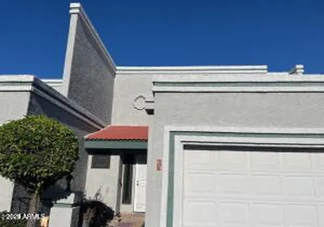 Photo 1 of Townhouse for sale at 8719 N Fountain Dr, Peoria, AZ 85345 | MLS# 7077729 | Listing updated on 2026-09-11