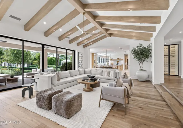 Photo 2 of Mansion for sale at 6483 E El Maro Cir, Paradise Valley, AZ 85253 | MLS# 7077142 | Listing updated on 2026-09-09
