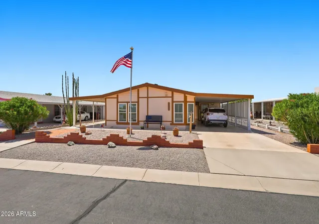 Photo 3 of Manufactured home for sale at 3802 N Montana Ave, Florence, AZ 85132 | MLS# 7076012 | Listing updated on 2026-10-04