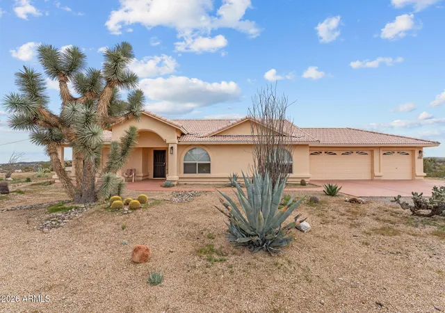 Photo 1 of Single family home for sale at 1315 N Mule Deer Trl, Wickenburg, AZ 85390 | MLS# 7074792 | Listing updated on 2026-09-03