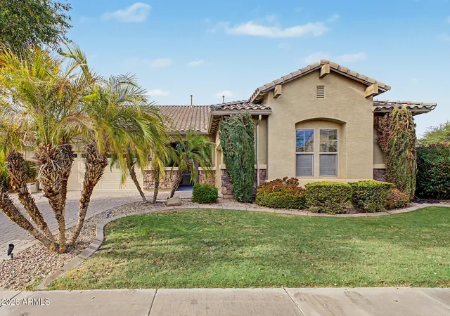 Photo 1 of Single family home for sale at 2724 E Bridgeport Pkwy, Gilbert, AZ 85295 | MLS# 7074107 | Listing updated on 2026-09-30
