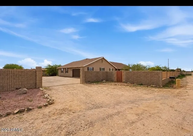 Photo 2 of Single family home for sale at 20305 W Peakview Rd, Wittmann, AZ 85361 | MLS# 7074551 | Listing updated on 2026-09-03