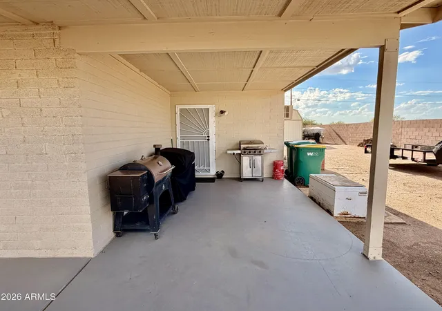 Photo 2 of Sale Pending at 4130 N Roble Cir, Eloy, AZ 85131 | MLS# 7075242 | Listing updated on 2026-09-14