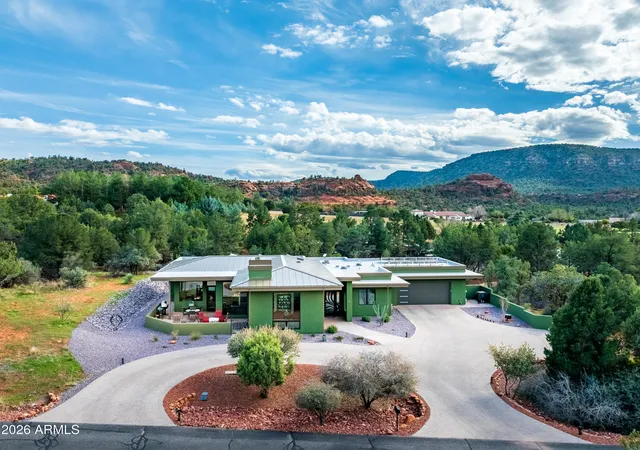 Photo 1 of Single family home for sale at 40 Highland Dr S, Sedona, AZ 86351 | MLS# 7074182 | Listing updated on 2026-09-18