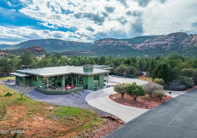 Photo 2 of Single family home for sale at 40 Highland Dr S, Sedona, AZ 86351 | MLS# 7074182 | Listing updated on 2026-09-18