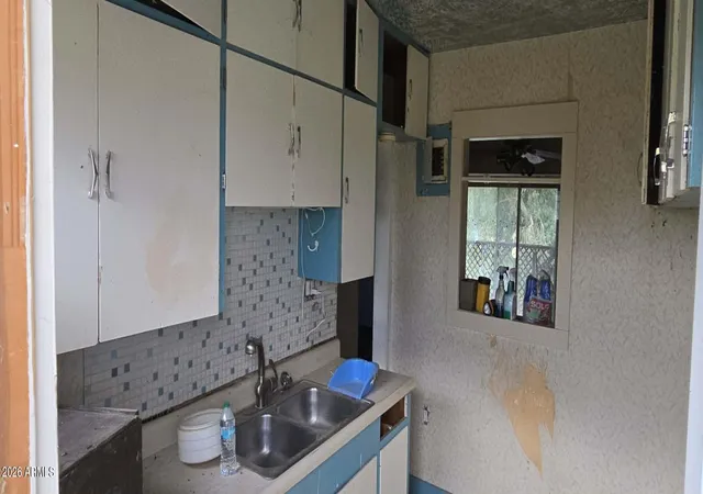 Photo 3 of Single family home for sale at 733 N Schrader Rd, Sierra Vista, AZ 85635 | MLS# 7074194 | Listing updated on 2026-09-05