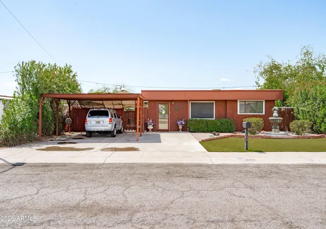 Photo 3 of Sale Pending at 16424 N 29th Way, Phoenix, AZ 85032 | MLS# 7075091 | Listing updated on 2026-09-17
