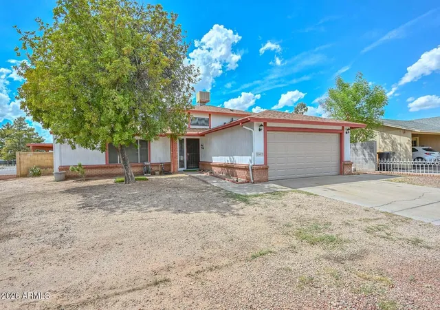 Photo 2 of Single family home for sale at 2602 N 60th Drive, Phoenix, AZ 85035 | MLS# 7074239 | Listing updated on 2026-09-14
