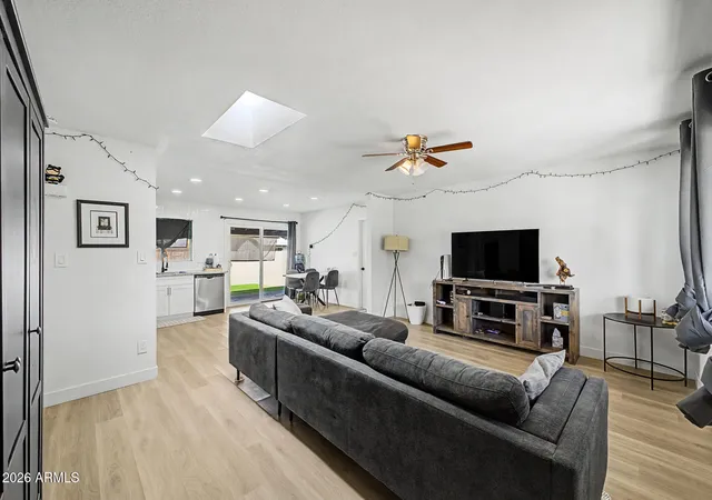 Photo 4 of Single family home for sale at 18240 N 32nd Lane, Phoenix, AZ 85053 | MLS# 7076457 | Listing updated on 2026-09-06
