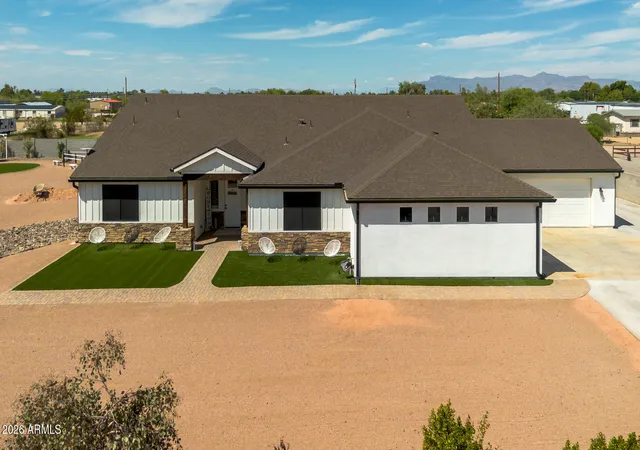Photo 3 of Single family home for sale at 4464 E Vista Grande, Queen Creek, AZ 85140 | MLS# 7077024 | Listing updated on 2026-09-15