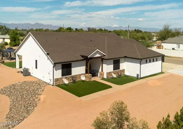 Photo 4 of Single family home for sale at 4464 E Vista Grande, Queen Creek, AZ 85140 | MLS# 7077024 | Listing updated on 2026-09-15