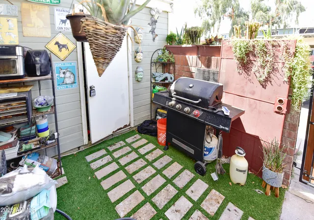 Photo 3 of House for sale at 510 N Alma School Rd #204, Mesa, AZ 85201 | MLS# 7074984 | Listing updated on 2026-09-07