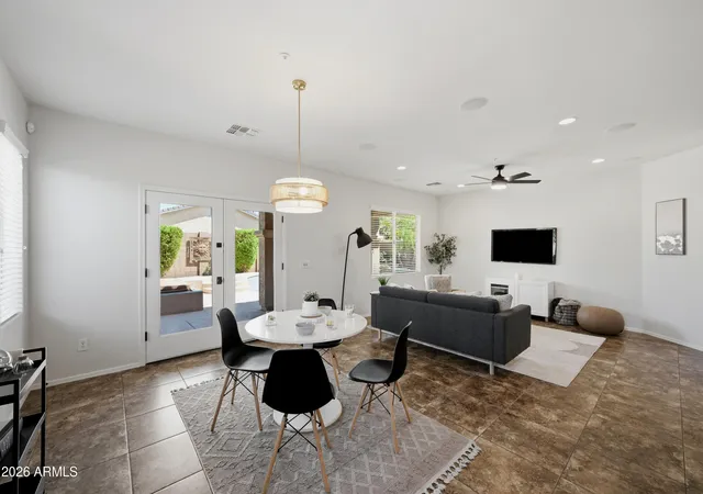 Photo 3 of Single family home for sale at 7171 S Sinova Ct, Gilbert, AZ 85298 | MLS# 7074980 | Listing updated on 2026-09-18