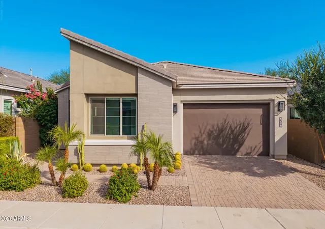 Photo 2 of Single family home for sale at 2847 E Los Gatos Dr, Phoenix, AZ 85050 | MLS# 7077108 | Listing updated on 2026-09-21