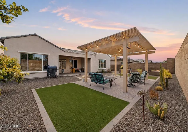 Photo 2 of Single family home for sale at 9428 W Fallen Leaf Ln, Peoria, AZ 85383 | MLS# 7074499 | Listing updated on 2026-10-01