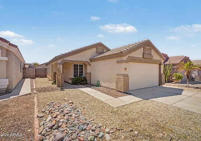 Photo 3 of Single family home for sale at 11339 W Madisen Ellise Dr, Surprise, AZ 85378 | MLS# 7075913 | Listing updated on 2026-09-05