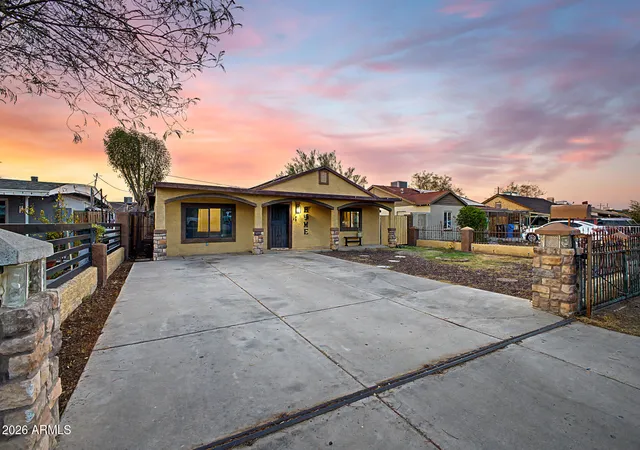 Photo 3 of Single family home for sale at 3044 W Holly St, Phoenix, AZ 85009 | MLS# 7075935 | Listing updated on 2026-09-05