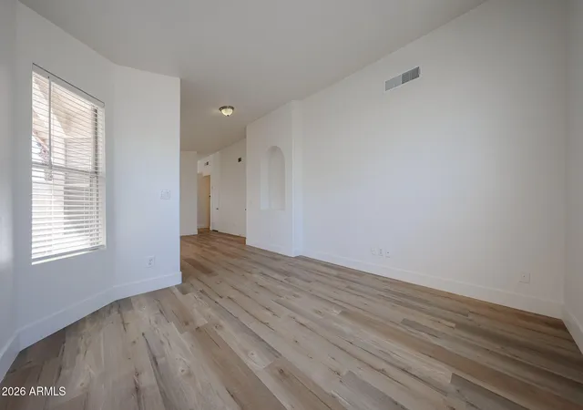 Photo 4 of Single family home for sale at 1183 W Bluebird Dr, Chandler, AZ 85286 | MLS# 7074680 | Listing updated on 2026-09-12